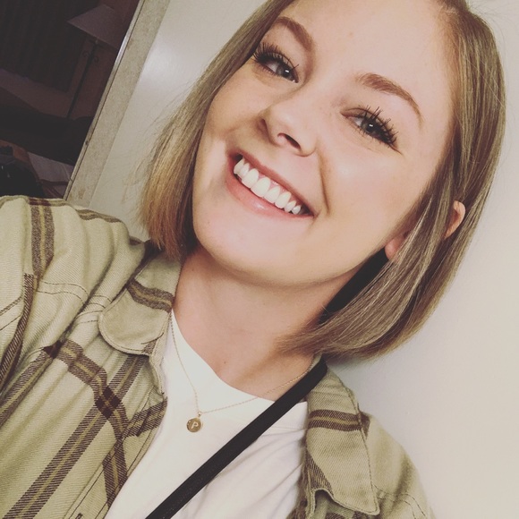 Meet your Posher, Patricia - Picture 1 of 1